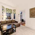 Lovely 2 Bedroom Flat In The Heart Of Chelsea