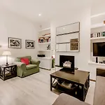 Lovely 2 Bedroom Flat In The Heart Of Chelsea
